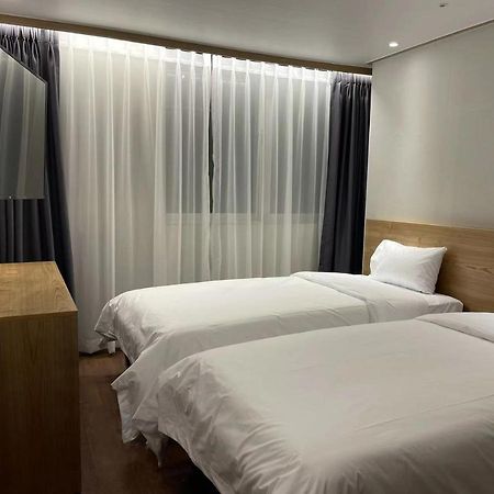 The Garden Hotel Seoul Bagian luar foto