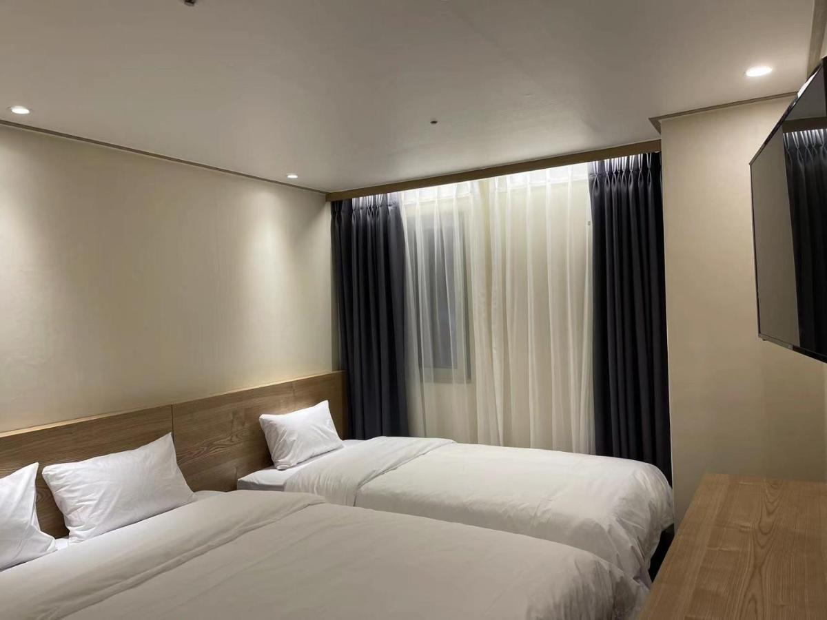 The Garden Hotel Seoul Bagian luar foto