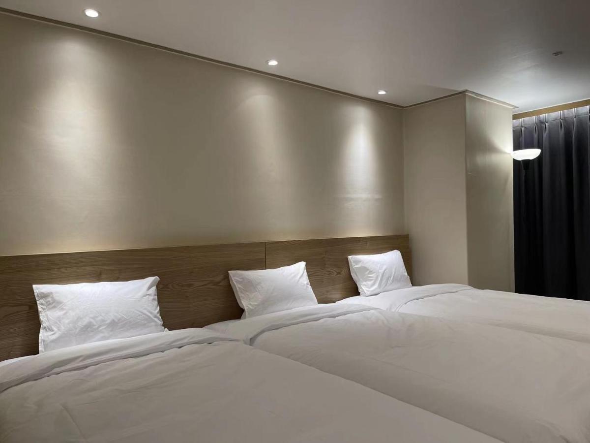 The Garden Hotel Seoul Bagian luar foto