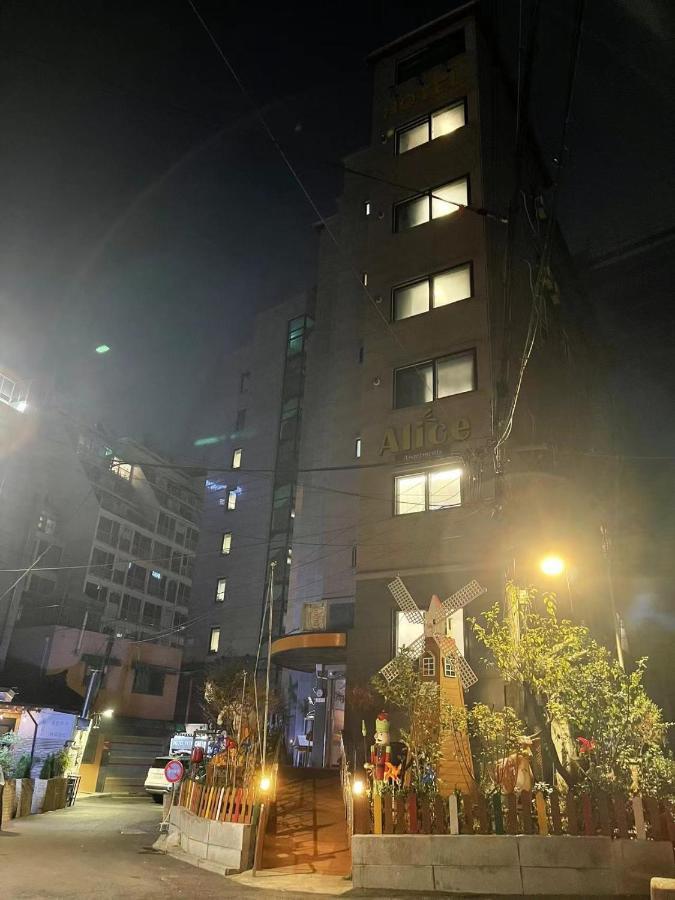 The Garden Hotel Seoul Bagian luar foto